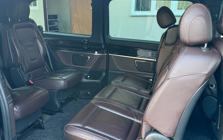 Mercedes-Benz V-Класс, 2016 год, 4 000 000 рублей, 8 фотография