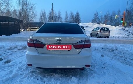 Toyota Camry, 2016 год, 2 000 000 рублей, 4 фотография