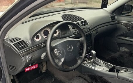 Mercedes-Benz E-Класс, 2005 год, 850 000 рублей, 9 фотография