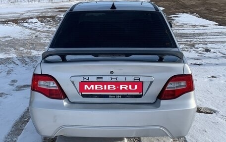 Daewoo Nexia I рестайлинг, 2011 год, 250 000 рублей, 4 фотография