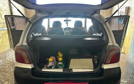 Toyota Vitz, 2000 год, 309 000 рублей, 9 фотография