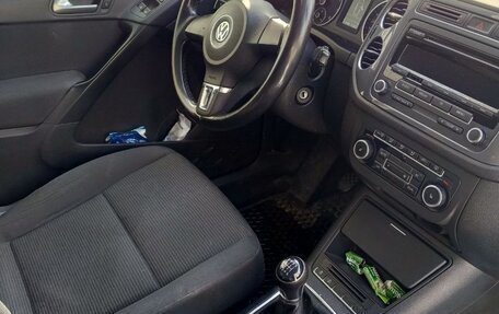 Volkswagen Tiguan I, 2011 год, 1 000 000 рублей, 5 фотография