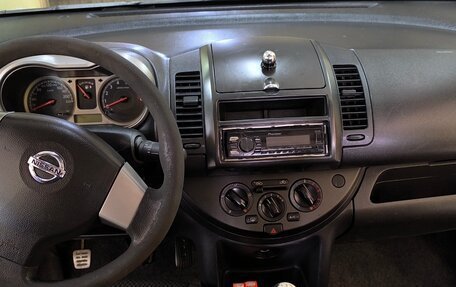 Nissan Note II рестайлинг, 2006 год, 350 000 рублей, 11 фотография