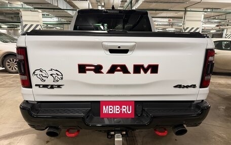 Rambler 1500, 2022 год, 12 000 000 рублей, 5 фотография