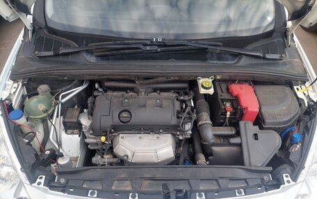 Peugeot 408 I рестайлинг, 2014 год, 375 000 рублей, 12 фотография