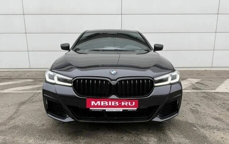 BMW 5 серия, 2020 год, 4 490 000 рублей, 2 фотография
