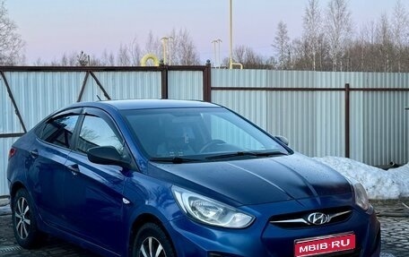 Hyundai Solaris II рестайлинг, 2011 год, 475 000 рублей, 1 фотография