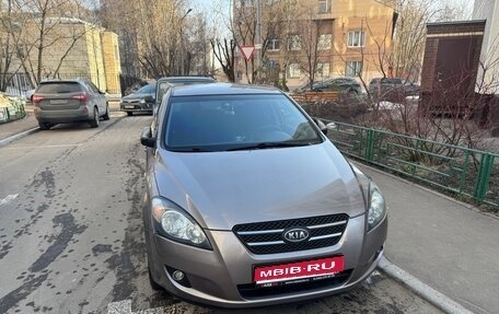 KIA cee'd I рестайлинг, 2009 год, 700 000 рублей, 1 фотография