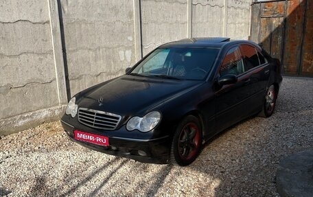 Mercedes-Benz C-Класс, 2001 год, 450 000 рублей, 1 фотография