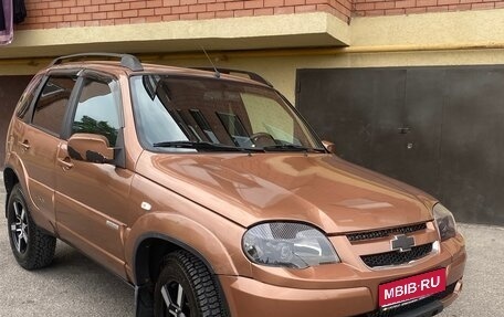 Chevrolet Niva I рестайлинг, 2017 год, 650 000 рублей, 1 фотография