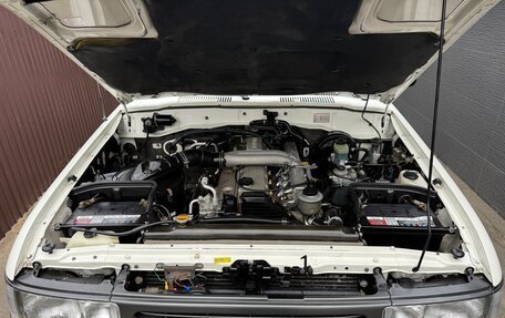 Toyota Land Cruiser 80 рестайлинг, 1997 год, 2 550 000 рублей, 16 фотография