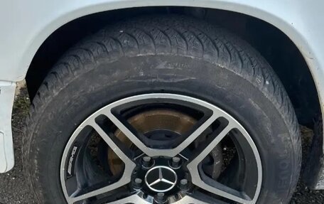 Mercedes-Benz E-Класс, 1992 год, 300 000 рублей, 5 фотография