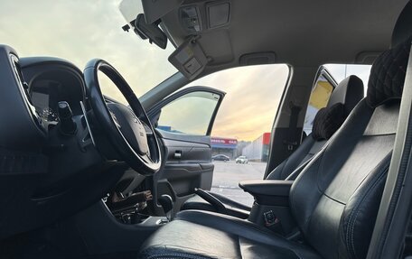 Mitsubishi Outlander III рестайлинг 3, 2013 год, 1 395 000 рублей, 22 фотография