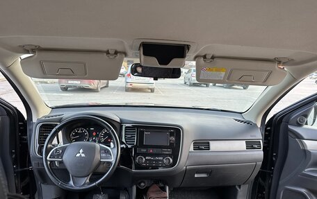 Mitsubishi Outlander III рестайлинг 3, 2013 год, 1 395 000 рублей, 23 фотография