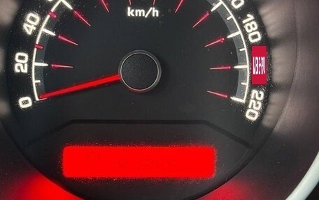 KIA Venga I, 2011 год, 800 000 рублей, 12 фотография