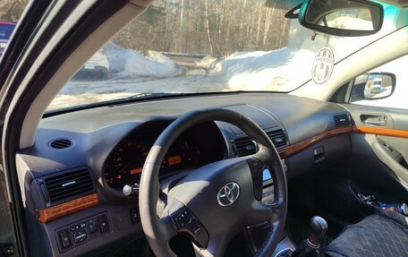 Toyota Avensis III рестайлинг, 2006 год, 360 000 рублей, 4 фотография