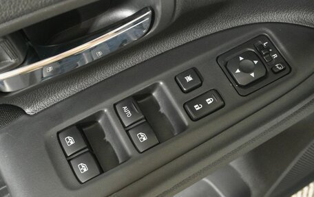 Mitsubishi Outlander III рестайлинг 3, 2018 год, 2 170 000 рублей, 13 фотография