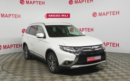 Mitsubishi Outlander III рестайлинг 3, 2018 год, 2 170 000 рублей, 3 фотография
