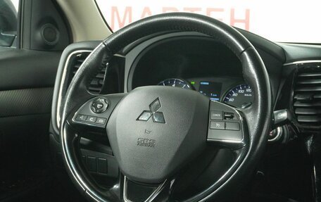 Mitsubishi Outlander III рестайлинг 3, 2018 год, 2 170 000 рублей, 15 фотография