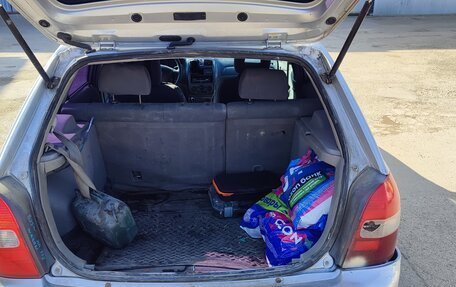 Mazda 323, 2001 год, 210 000 рублей, 9 фотография