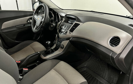 Chevrolet Cruze II, 2011 год, 620 000 рублей, 9 фотография