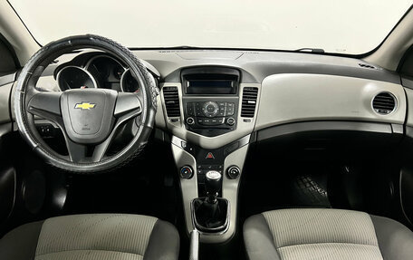 Chevrolet Cruze II, 2011 год, 620 000 рублей, 8 фотография