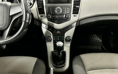 Chevrolet Cruze II, 2011 год, 620 000 рублей, 16 фотография