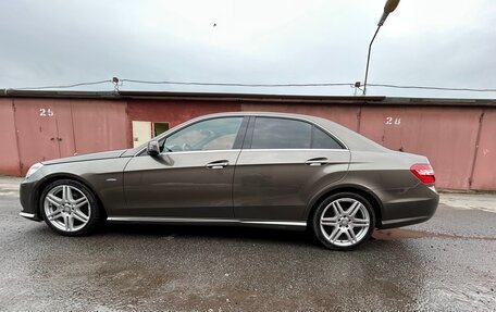 Mercedes-Benz E-Класс, 2012 год, 1 750 000 рублей, 6 фотография