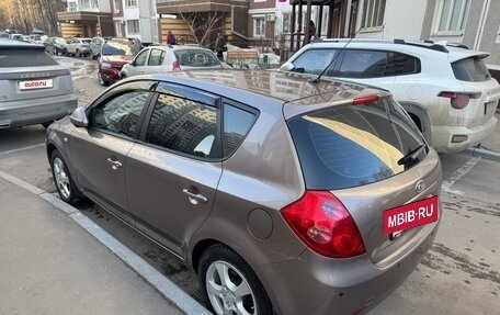KIA cee'd I рестайлинг, 2009 год, 700 000 рублей, 18 фотография