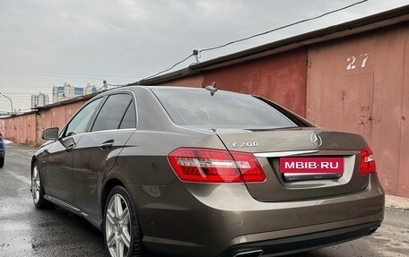 Mercedes-Benz E-Класс, 2012 год, 1 750 000 рублей, 5 фотография