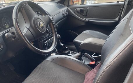 Chevrolet Niva I рестайлинг, 2017 год, 650 000 рублей, 4 фотография