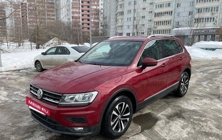 Volkswagen Tiguan II, 2019 год, 2 250 000 рублей, 3 фотография