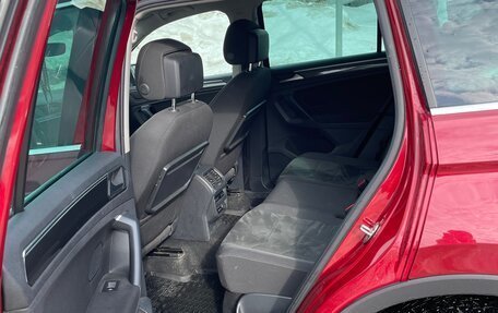 Volkswagen Tiguan II, 2019 год, 2 250 000 рублей, 10 фотография