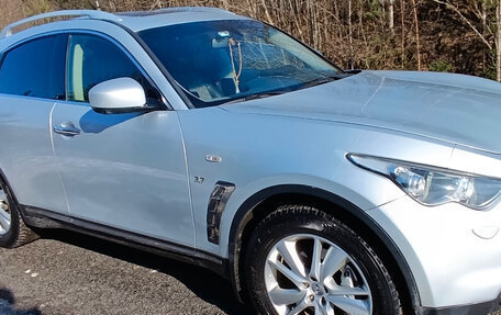 Infiniti QX70, 2013 год, 2 130 000 рублей, 2 фотография