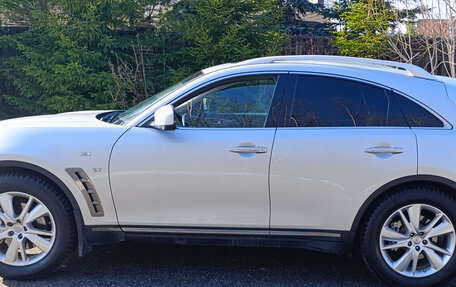 Infiniti QX70, 2013 год, 2 130 000 рублей, 3 фотография