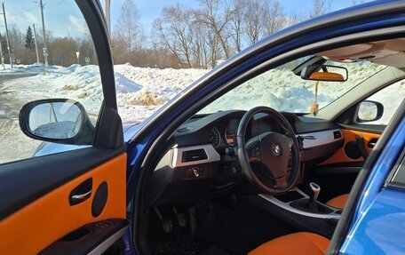 BMW 3 серия, 2009 год, 1 045 000 рублей, 8 фотография