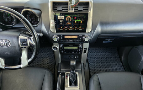 Toyota Land Cruiser Prado 150 рестайлинг 2, 2013 год, 3 299 000 рублей, 9 фотография