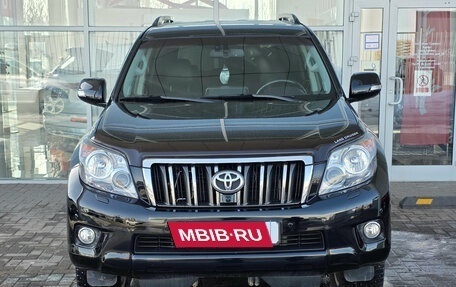 Toyota Land Cruiser Prado 150 рестайлинг 2, 2013 год, 3 299 000 рублей, 3 фотография