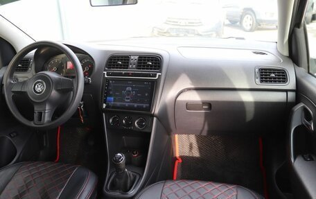 Volkswagen Polo VI (EU Market), 2012 год, 709 000 рублей, 11 фотография