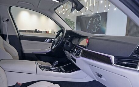 BMW X5, 2021 год, 7 490 000 рублей, 15 фотография