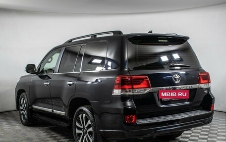 Toyota Land Cruiser 200, 2016 год, 5 050 000 рублей, 7 фотография