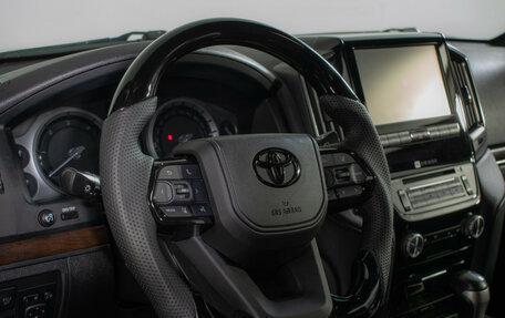 Toyota Land Cruiser 200, 2016 год, 5 050 000 рублей, 13 фотография