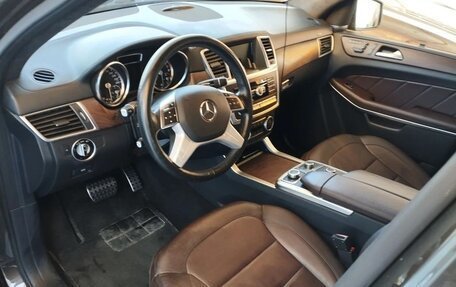 Mercedes-Benz GL-Класс, 2014 год, 3 100 000 рублей, 5 фотография