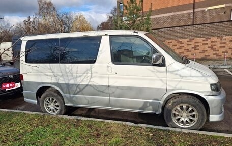 Mazda Bongo Friendee i рестайлинг, 2000 год, 1 050 000 рублей, 2 фотография