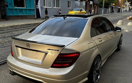 Mercedes-Benz C-Класс, 2011 год, 1 500 000 рублей, 6 фотография