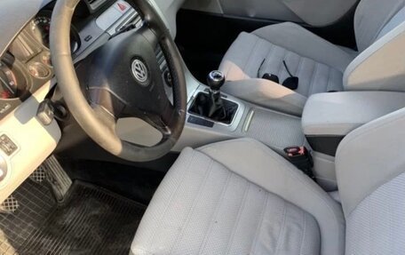 Volkswagen Passat B6, 2005 год, 415 000 рублей, 9 фотография