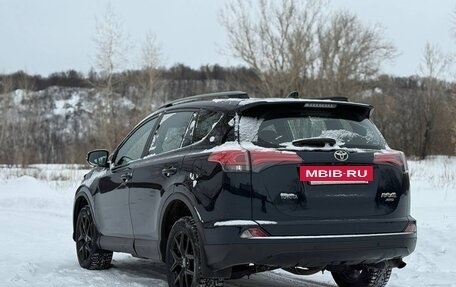 Toyota RAV4, 2018 год, 2 690 000 рублей, 4 фотография