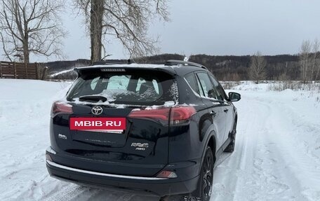 Toyota RAV4, 2018 год, 2 690 000 рублей, 7 фотография