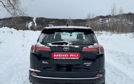 Toyota RAV4, 2018 год, 2 690 000 рублей, 5 фотография