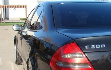 Mercedes-Benz E-Класс, 2006 год, 900 000 рублей, 8 фотография